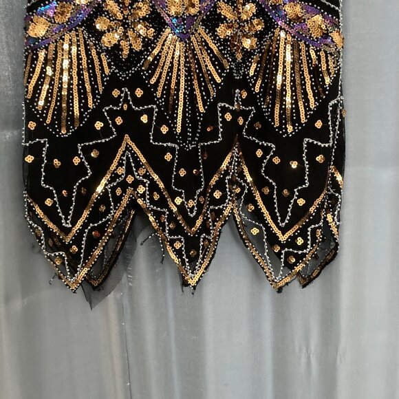 flapper like gold and black  sequins dress - Picture 4 of 8
